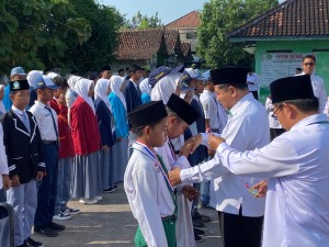 Apel Kerja dan Penyerahan tropi OMI Kabupaten Ngawi Tahun 2025 