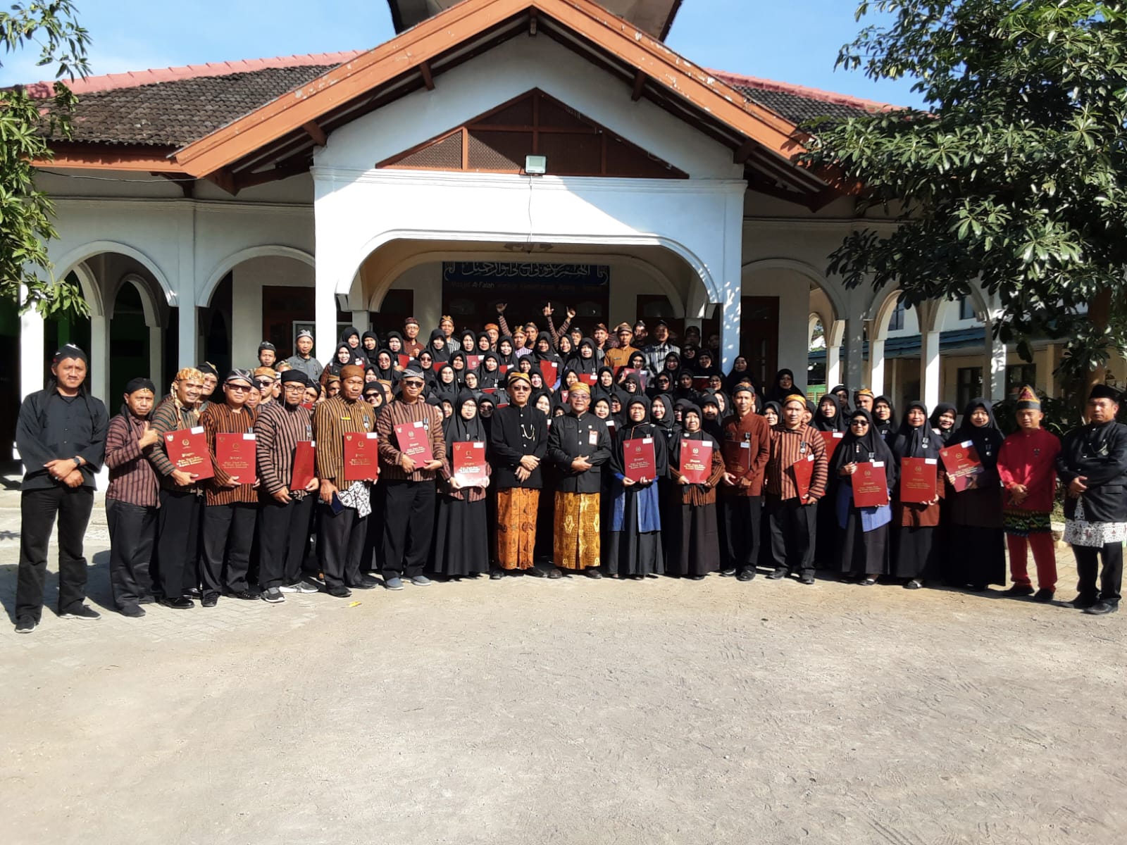 Upacara HUT Kemerdekaan R.I Ke 78 Kemenag Ngawi