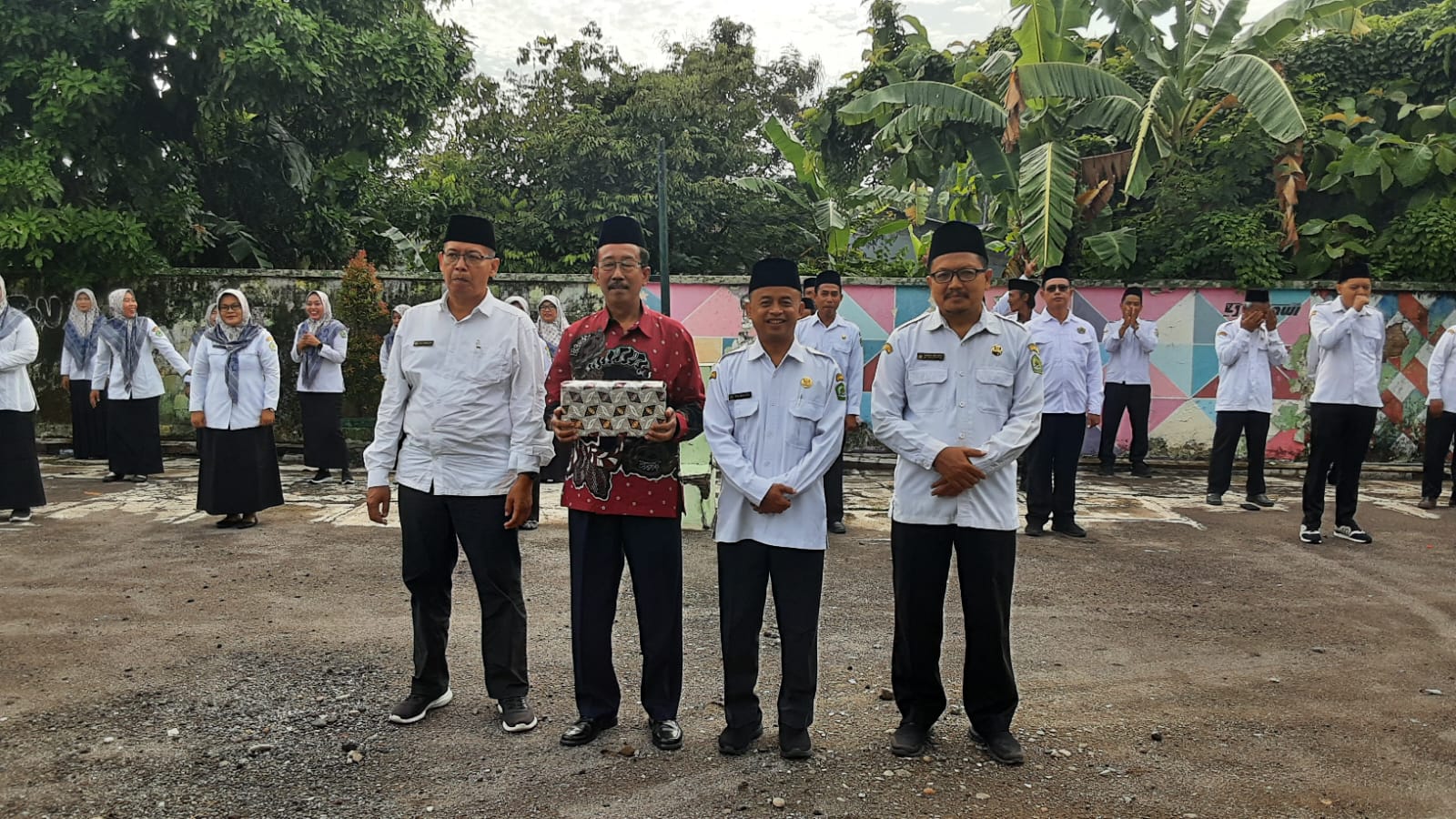 Apel Kerja Dan Penyerahan Taliasih Purna Tugas a.n Drs. Sukiman Pengawas Madrasah