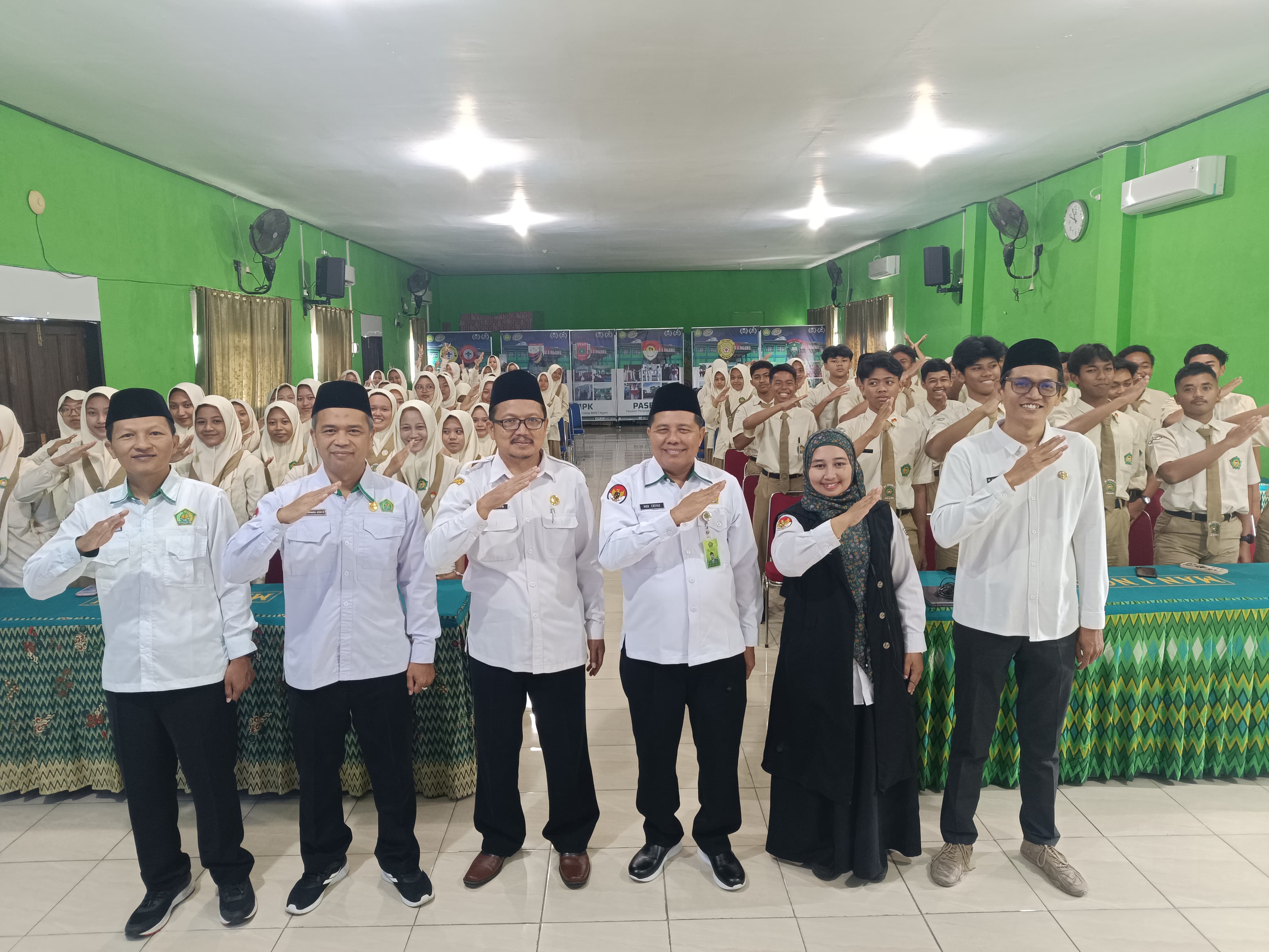 Launching Bimbingan Remaja Usia Sekolah ( BRUS) Kankemenag Ngawi di MAN 1 Ngawi