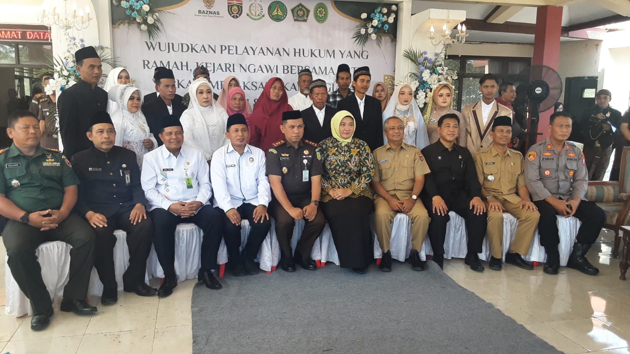 Isbat Nikah Dan Nikah Massal Hari Bhakti Adhyaksa Ke-65 Tahun