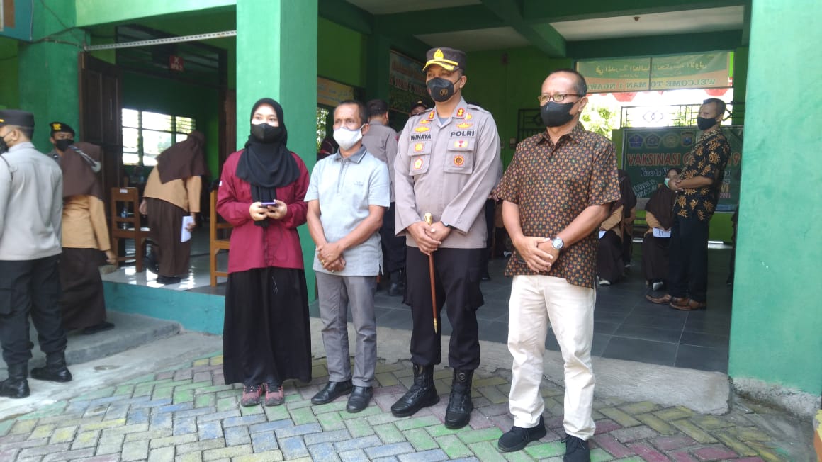 Polres Ngawi Gelar Vaksinasi Di MAN 1 Ngawi