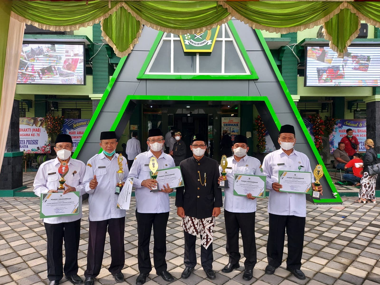 Upacara HAB Kementerian Agama RI ke 76 Kankemenag Ngawi